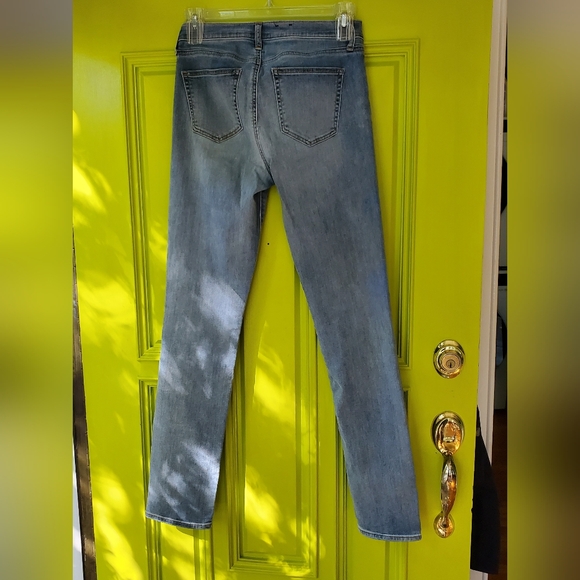 GAP Classic Straight Mid Rise 8 Tall - Picture 2 of 5